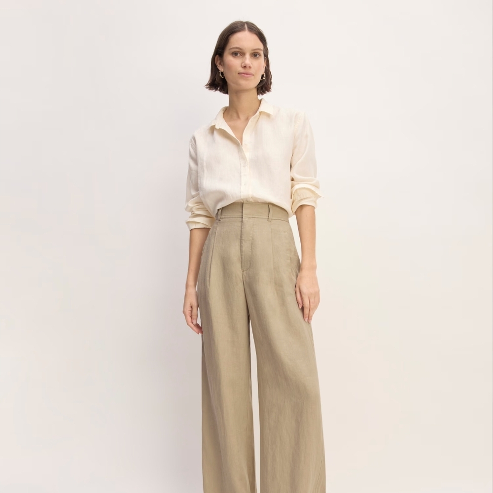 Everlane High-Rise Wide-Leg Trousers in Khaki